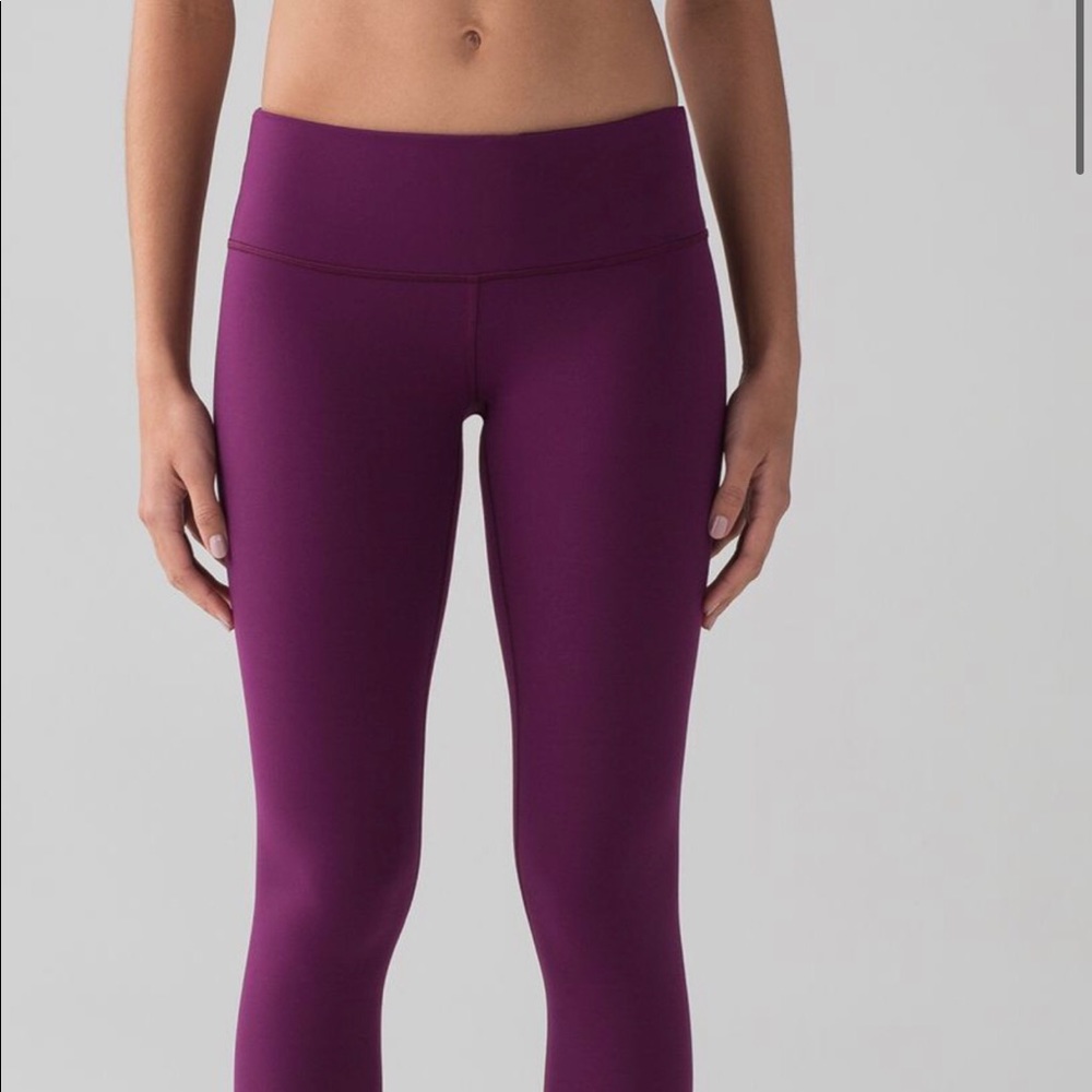 Lululemon low waisted purple leggings